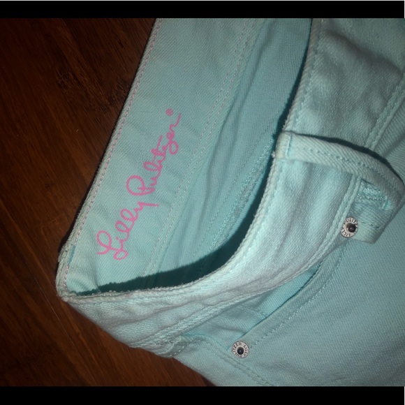 Authentic Lilly Pulitzer Light Blue Jeans - Picture 3 of 4